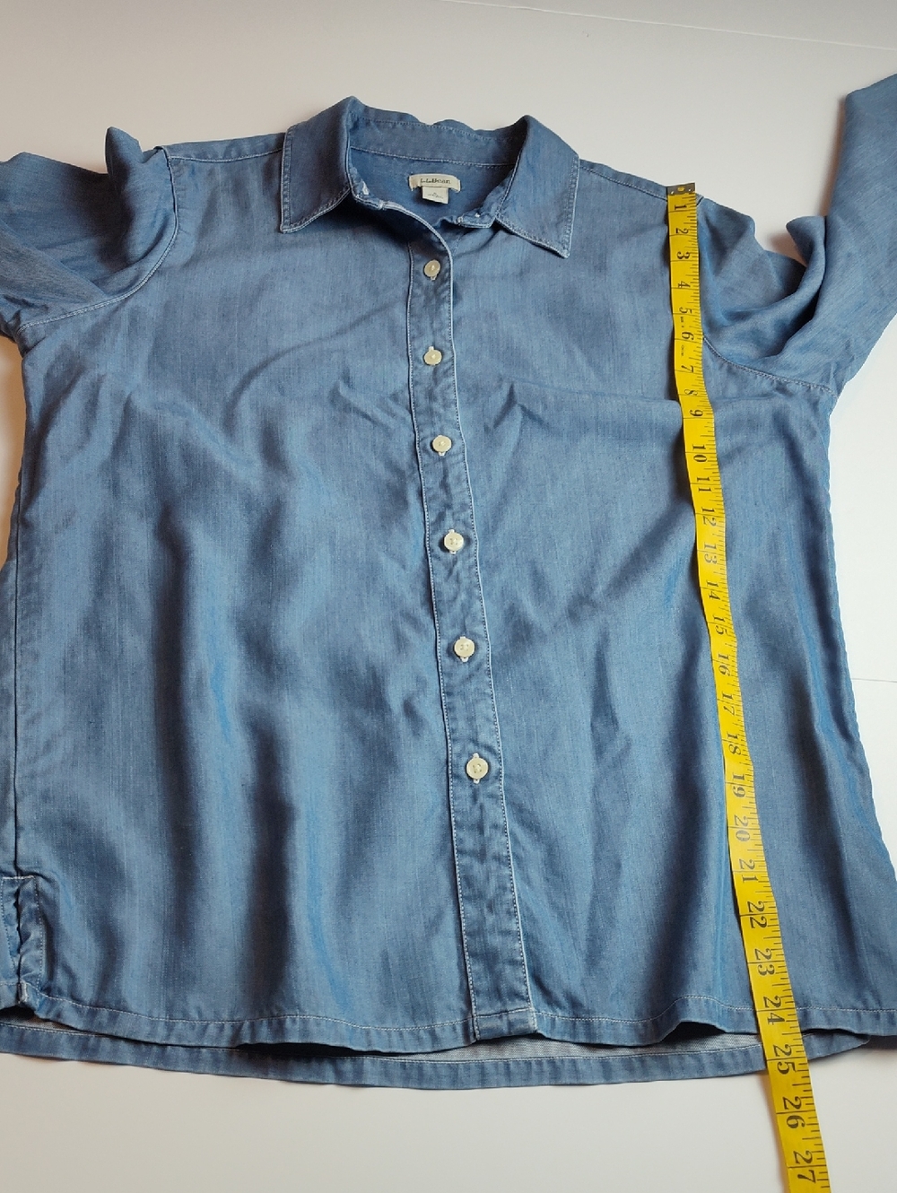 L.L. Bean women’s long sleeve button-down shirt, size S 100% Tencel Lyocell - Picture 5 of 7